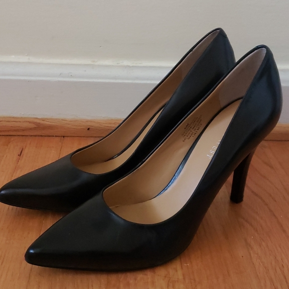Nine West Black Heels. Nwot - Picture 1 of 6